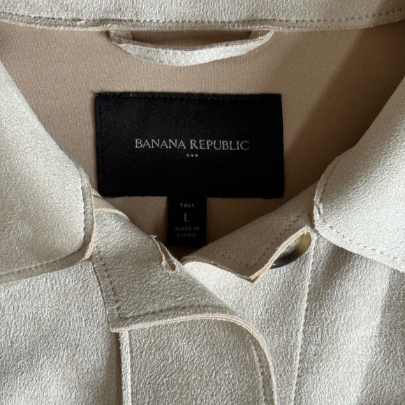 ✨ Banana Republic Suede Jacket ✨
Size Large Tall | Excellent Condition - Picture 2 of 4